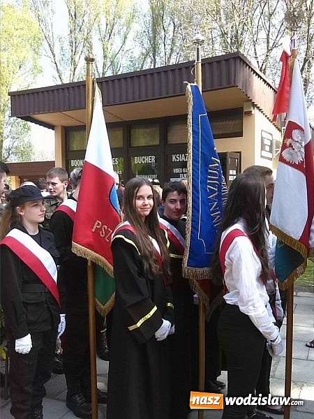 Zdjęcie w galerii na portalu naszwodzislaw.com: Uczniowie G3 brali udział w Marszu Milczenia  wiadomości z regionu