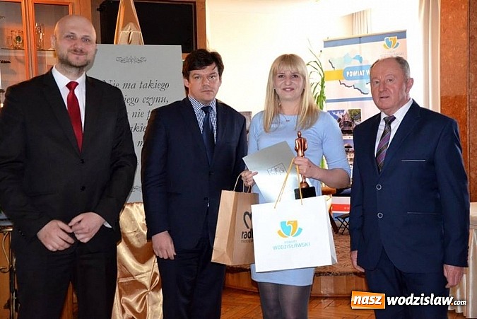 Zdjęcie w galerii na portalu naszwodzislaw.com: Nagrodzono sportowc&oacute;w, trener&oacute;w oraz ludzi kultury wiadomości z regionu