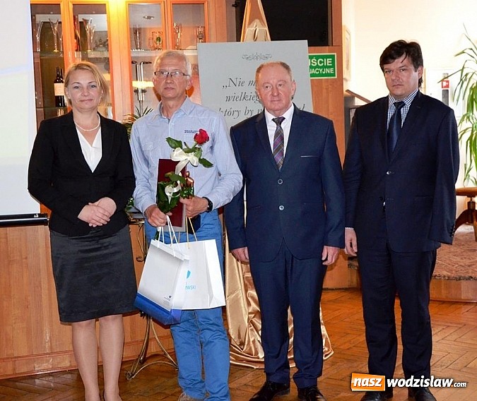 Zdjęcie w galerii na portalu naszwodzislaw.com: Nagrodzono sportowc&oacute;w, trener&oacute;w oraz ludzi kultury wiadomości z regionu