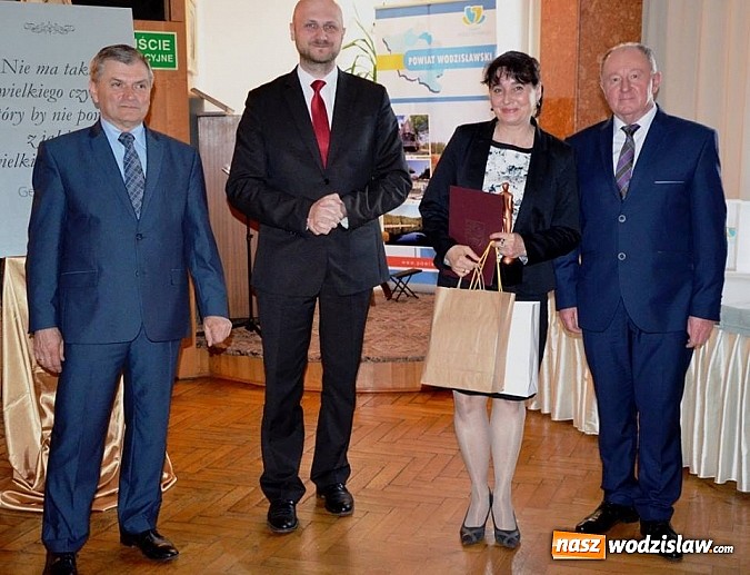 Zdjęcie w galerii na portalu naszwodzislaw.com: Nagrodzono sportowc&oacute;w, trener&oacute;w oraz ludzi kultury wiadomości z regionu