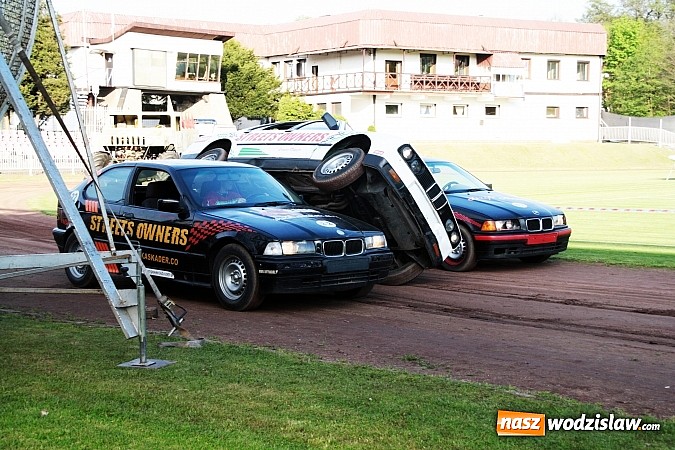 Zdjęcie w galerii na portalu naszwodzislaw.com: Niesamowite kaskaderskie show! wiadomości z regionu