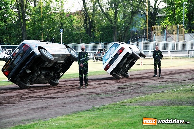 Zdjęcie w galerii na portalu naszwodzislaw.com: Niesamowite kaskaderskie show! wiadomości z regionu