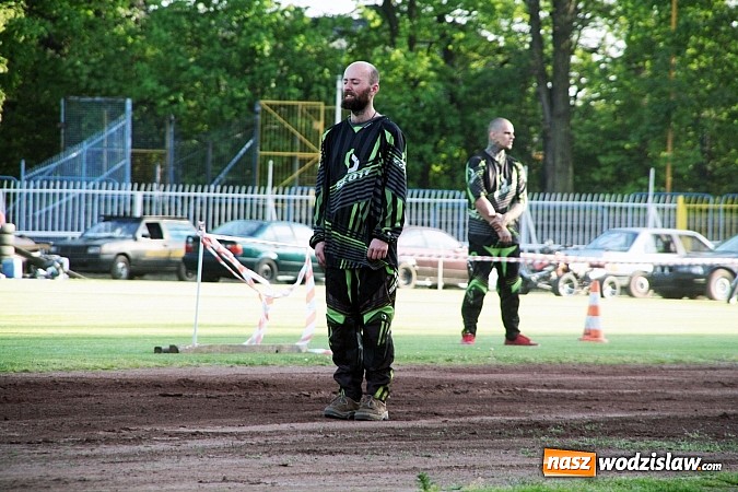 Zdjęcie w galerii na portalu naszwodzislaw.com: Niesamowite kaskaderskie show! wiadomości z regionu