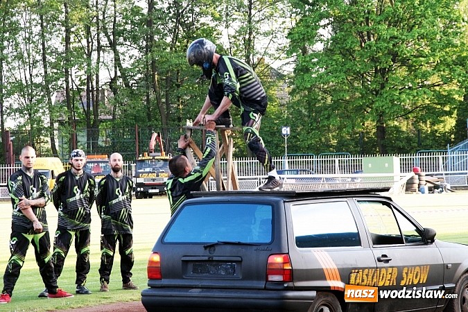 Zdjęcie w galerii na portalu naszwodzislaw.com: Niesamowite kaskaderskie show! wiadomości z regionu
