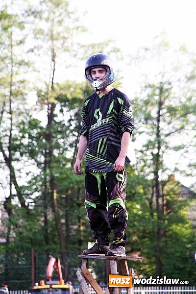 Zdjęcie w galerii na portalu naszwodzislaw.com: Niesamowite kaskaderskie show! wiadomości z regionu