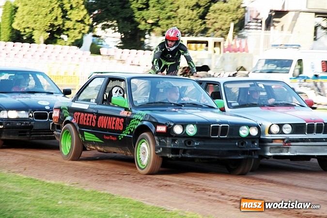 Zdjęcie w galerii na portalu naszwodzislaw.com: Niesamowite kaskaderskie show! wiadomości z regionu