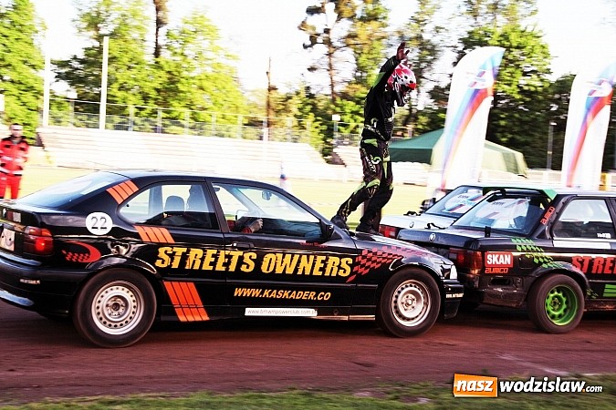 Zdjęcie w galerii na portalu naszwodzislaw.com: Niesamowite kaskaderskie show! wiadomości z regionu