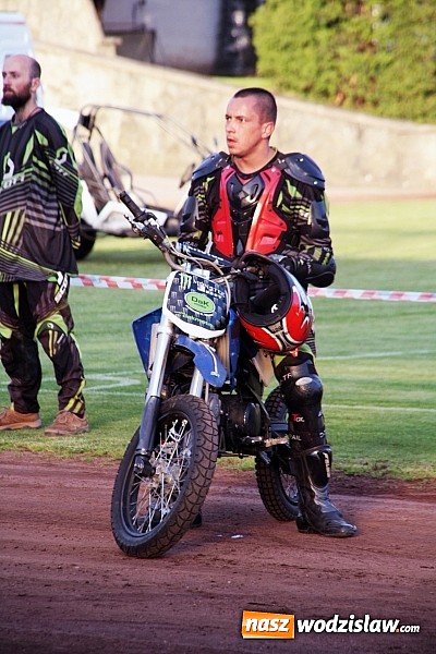 Zdjęcie w galerii na portalu naszwodzislaw.com: Niesamowite kaskaderskie show! wiadomości z regionu