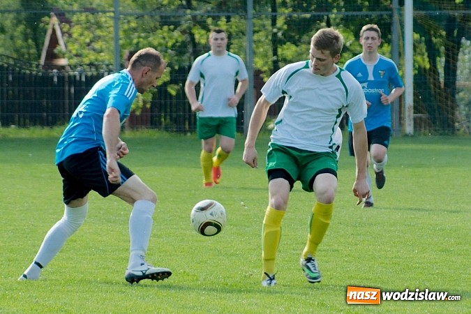 Zdjęcie w galerii na portalu naszwodzislaw.com: Wygrana Czarnych w Raciborzu. Gorzyce czwartą siłą A klasy wiadomości z regionu