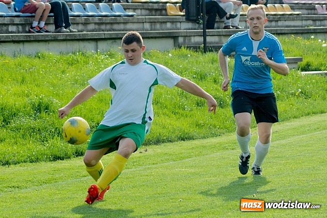 Zdjęcie w galerii na portalu naszwodzislaw.com: Wygrana Czarnych w Raciborzu. Gorzyce czwartą siłą A klasy wiadomości z regionu