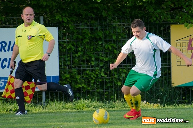 Zdjęcie w galerii na portalu naszwodzislaw.com: Wygrana Czarnych w Raciborzu. Gorzyce czwartą siłą A klasy wiadomości z regionu