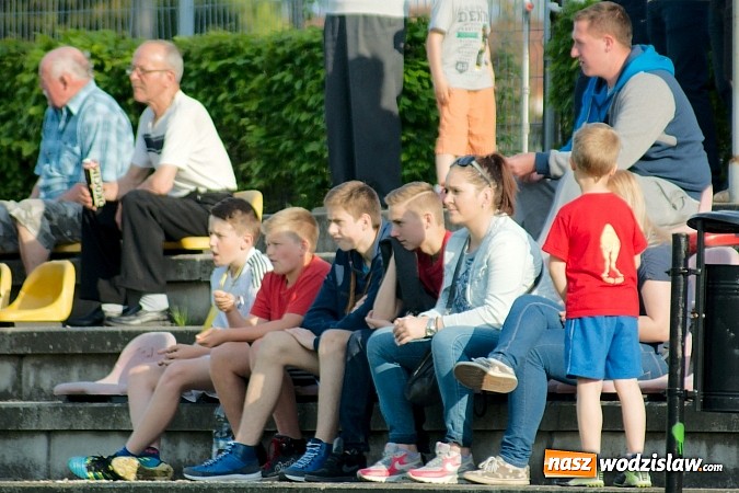 Zdjęcie w galerii na portalu naszwodzislaw.com: Wygrana Czarnych w Raciborzu. Gorzyce czwartą siłą A klasy wiadomości z regionu