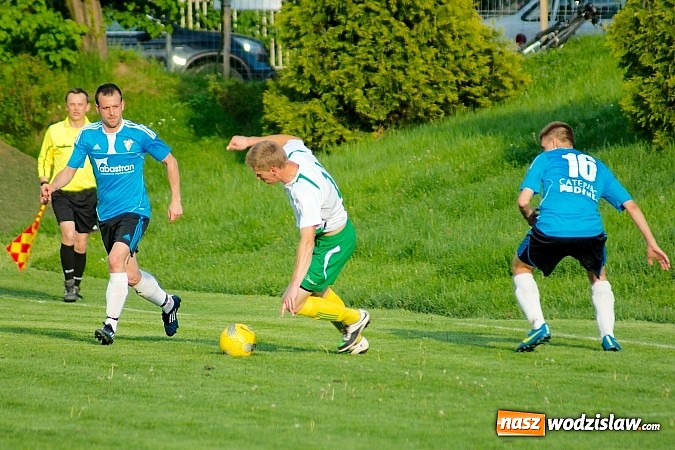 Zdjęcie w galerii na portalu naszwodzislaw.com: Wygrana Czarnych w Raciborzu. Gorzyce czwartą siłą A klasy wiadomości z regionu