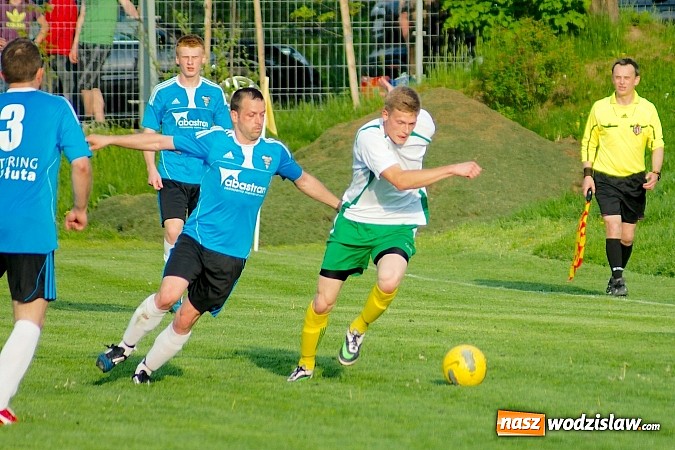 Zdjęcie w galerii na portalu naszwodzislaw.com: Wygrana Czarnych w Raciborzu. Gorzyce czwartą siłą A klasy wiadomości z regionu