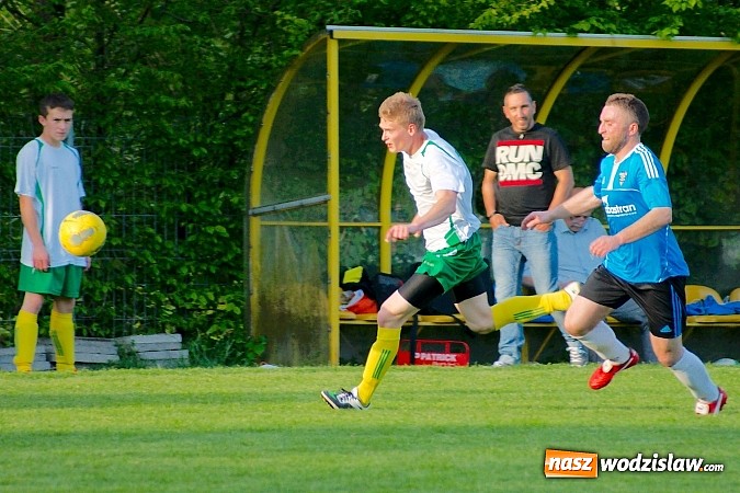 Zdjęcie w galerii na portalu naszwodzislaw.com: Wygrana Czarnych w Raciborzu. Gorzyce czwartą siłą A klasy wiadomości z regionu