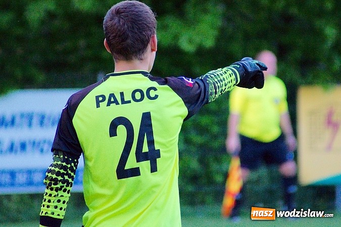 Zdjęcie w galerii na portalu naszwodzislaw.com: Wygrana Czarnych w Raciborzu. Gorzyce czwartą siłą A klasy wiadomości z regionu