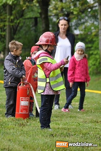Zdjęcie w galerii na portalu naszwodzislaw.com: Dzień otwartych strażnic. Wodzisławską komendę odwiedziło około p&oacute;ł tysiąca mieszkańc&oacute;w wiadomości z regionu