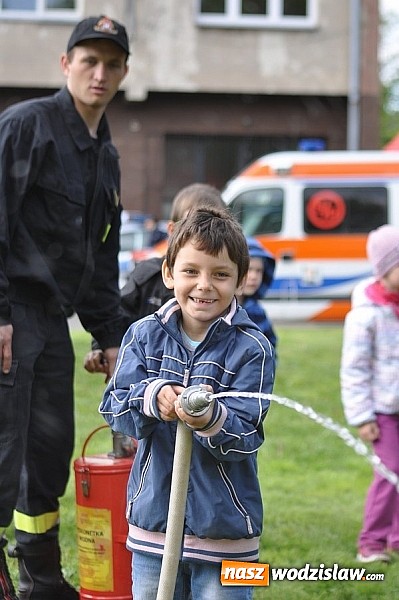 Zdjęcie w galerii na portalu naszwodzislaw.com: Dzień otwartych strażnic. Wodzisławską komendę odwiedziło około p&oacute;ł tysiąca mieszkańc&oacute;w wiadomości z regionu