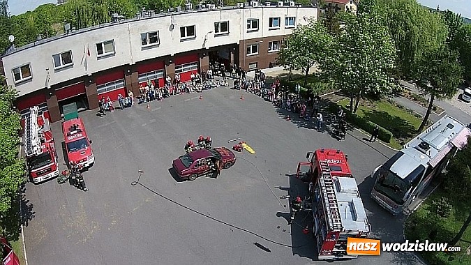 Zdjęcie w galerii na portalu naszwodzislaw.com: Dzień otwartych strażnic. Wodzisławską komendę odwiedziło około p&oacute;ł tysiąca mieszkańc&oacute;w wiadomości z regionu