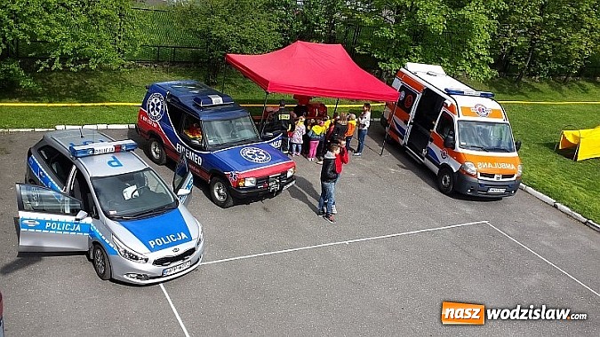 Zdjęcie w galerii na portalu naszwodzislaw.com: Dzień otwartych strażnic. Wodzisławską komendę odwiedziło około p&oacute;ł tysiąca mieszkańc&oacute;w wiadomości z regionu