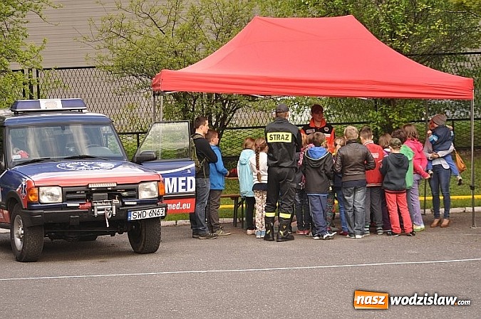 Zdjęcie w galerii na portalu naszwodzislaw.com: Dzień otwartych strażnic. Wodzisławską komendę odwiedziło około p&oacute;ł tysiąca mieszkańc&oacute;w wiadomości z regionu