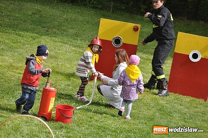 Zdjęcie w galerii na portalu naszwodzislaw.com: Dzień otwartych strażnic. Wodzisławską komendę odwiedziło około p&oacute;ł tysiąca mieszkańc&oacute;w wiadomości z regionu