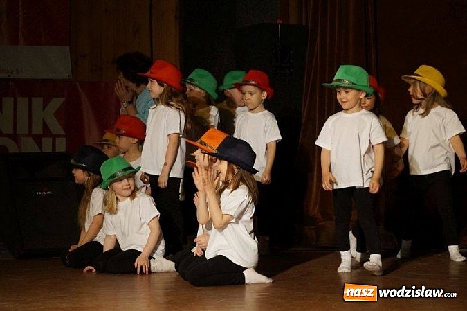 Zdjęcie w galerii na portalu naszwodzislaw.com: Przedszkolaki opanowały WCK wiadomości z regionu