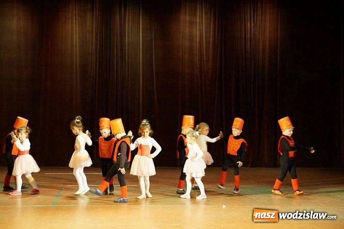 Zdjęcie w galerii na portalu naszwodzislaw.com: Przedszkolaki opanowały WCK wiadomości z regionu