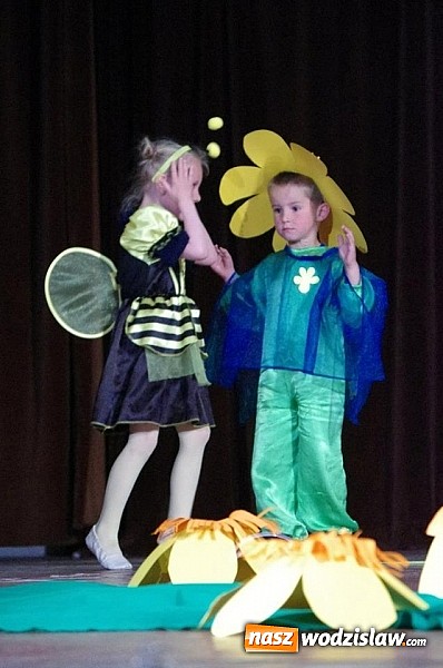 Zdjęcie w galerii na portalu naszwodzislaw.com: XXIII Miejski Festiwal Kultury Przedszkolnej zgromadził tłumy publiczności  wiadomości z regionu