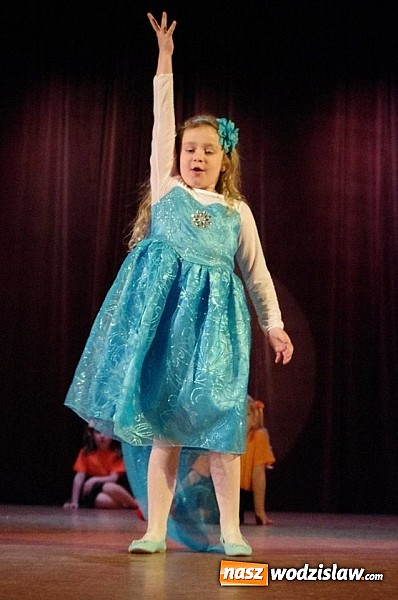 Zdjęcie w galerii na portalu naszwodzislaw.com: XXIII Miejski Festiwal Kultury Przedszkolnej zgromadził tłumy publiczności  wiadomości z regionu