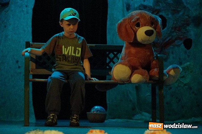 Zdjęcie w galerii na portalu naszwodzislaw.com: XXIII Miejski Festiwal Kultury Przedszkolnej zgromadził tłumy publiczności  wiadomości z regionu