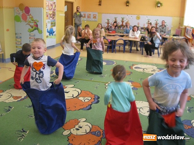 Zdjęcie w galerii na portalu naszwodzislaw.com: Dzień otwarty w przedszkolu nr 18 cieszył się dużym zainteresowaniem wiadomości z regionu