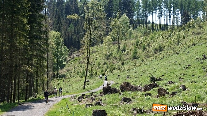 Zdjęcie w galerii na portalu naszwodzislaw.com: Rajd rowerowy w Czechach - Krainą Łupka przy pięknej pogodzie wiadomości z regionu