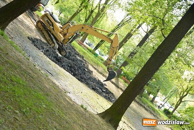 Zdjęcie w galerii na portalu naszwodzislaw.com: Co konkretnie dzieje się teraz w wodzisławskim Parku Miejskim?  wiadomości z regionu