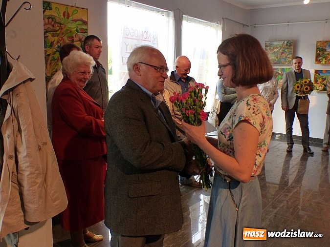 Zdjęcie w galerii na portalu naszwodzislaw.com: Wernisaż wystawy Mariana Nowotnego wiadomości z regionu