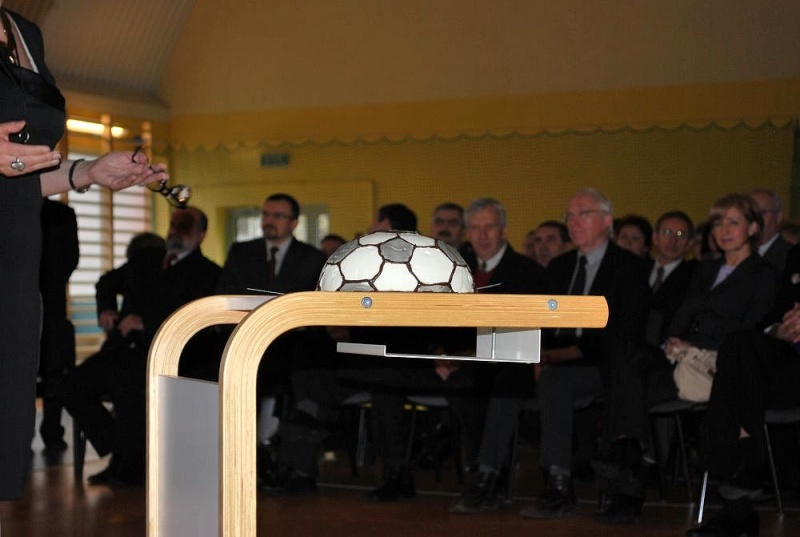 Zdjęcie w galerii na portalu naszwodzislaw.com: Widowisko na otwarcie hali sportowej wiadomości z regionu