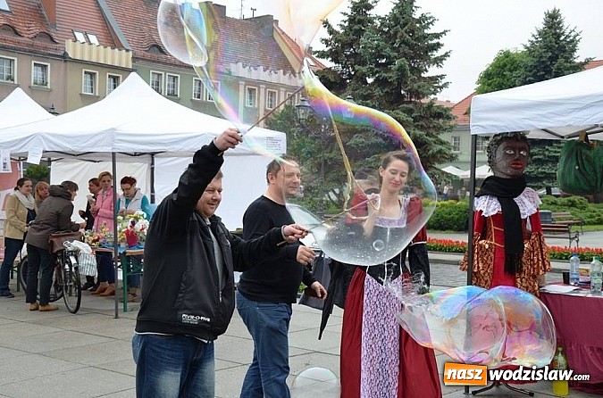 Zdjęcie w galerii na portalu naszwodzislaw.com: III Festiwal Organizacji Pozarządowych wiadomości z regionu