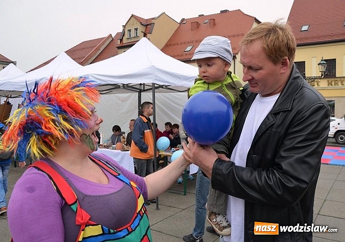 Zdjęcie w galerii na portalu naszwodzislaw.com: III Festiwal Organizacji Pozarządowych wiadomości z regionu