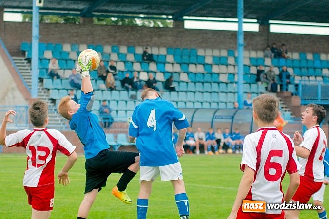 Zdjęcie w galerii na portalu naszwodzislaw.com: Młodziki Naprzodu straciły punkt w końcówce wiadomości z regionu