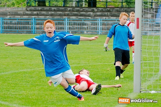 Zdjęcie w galerii na portalu naszwodzislaw.com: Młodziki Naprzodu straciły punkt w końcówce wiadomości z regionu