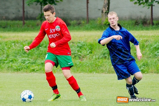 Zdjęcie w galerii na portalu naszwodzislaw.com: Skromne zwycięstwo juniorów Turzy wiadomości z regionu