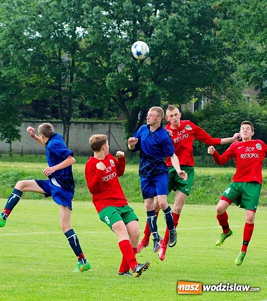 Zdjęcie w galerii na portalu naszwodzislaw.com: Skromne zwycięstwo juniorów Turzy wiadomości z regionu