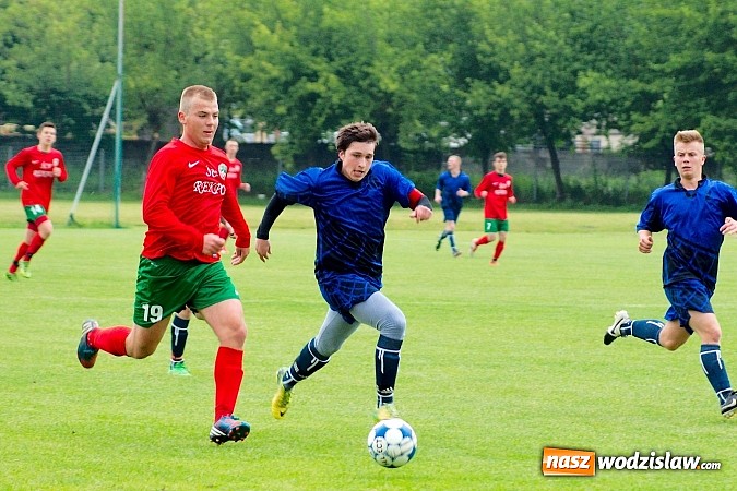 Zdjęcie w galerii na portalu naszwodzislaw.com: Skromne zwycięstwo juniorów Turzy wiadomości z regionu