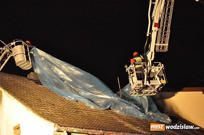 Zdjęcie w galerii na portalu naszwodzislaw.com: Pożar budynku wielorodzinnego w Wodzisławiu  wiadomości z regionu