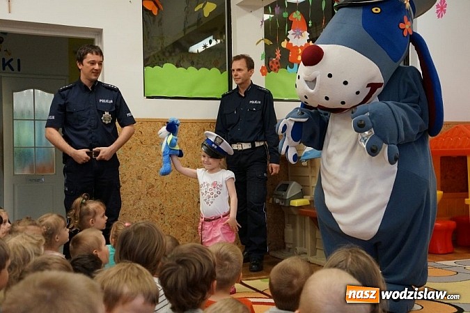 Zdjęcie w galerii na portalu naszwodzislaw.com: Porozmawiali z najmłodszymi o bezpieczeństwie w czasie zbliżających się wakacji  wiadomości z regionu
