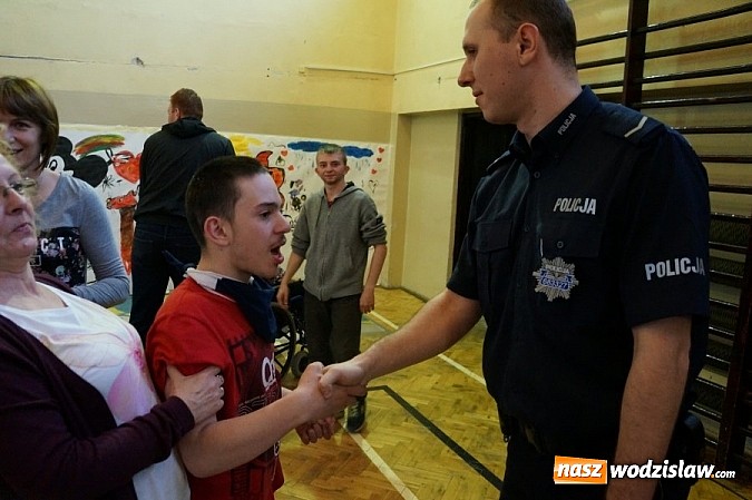Zdjęcie w galerii na portalu naszwodzislaw.com: Porozmawiali z najmłodszymi o bezpieczeństwie w czasie zbliżających się wakacji  wiadomości z regionu