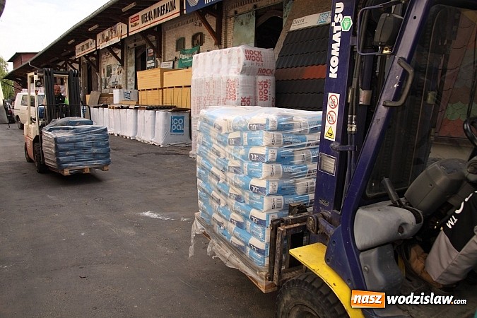 Zdjęcie w galerii na portalu naszwodzislaw.com: Jak pozbyć się białych nalotów na klinkierze? Porady fachowców wiadomości z regionu