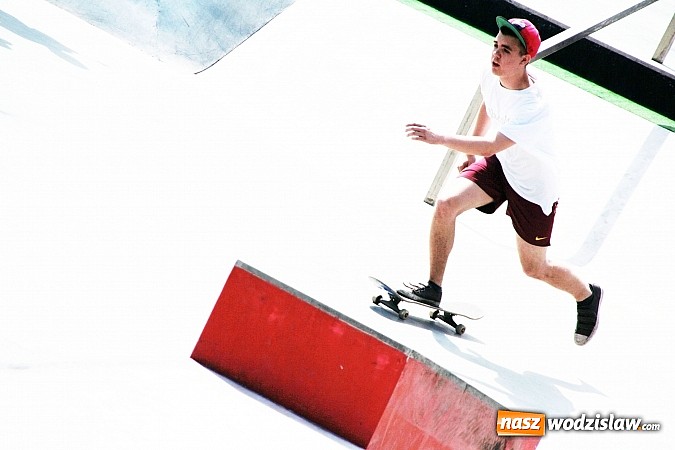 Zdjęcie w galerii na portalu naszwodzislaw.com: Sportowe emocje na wodzisławskim skateparku wiadomości z regionu