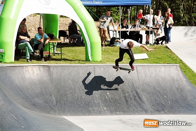 Zdjęcie w galerii na portalu naszwodzislaw.com: Sportowe emocje na wodzisławskim skateparku wiadomości z regionu