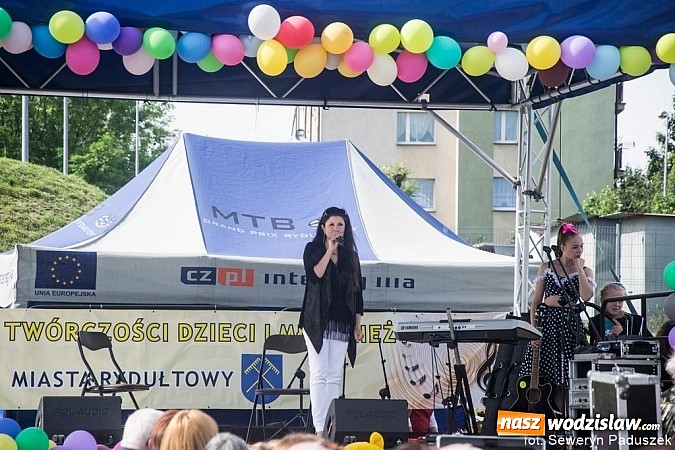 Zdjęcie w galerii na portalu naszwodzislaw.com: Postaw na rodzinę, czyli festyn z okazji Dnia Dziecka w Rydułtowach wiadomości z regionu